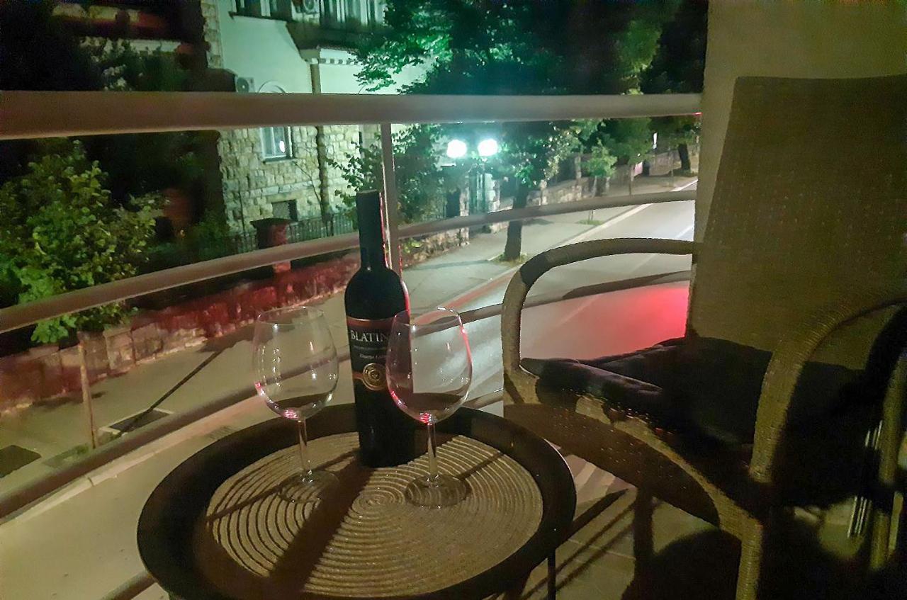 מוסטר Apartment Fery מראה חיצוני תמונה